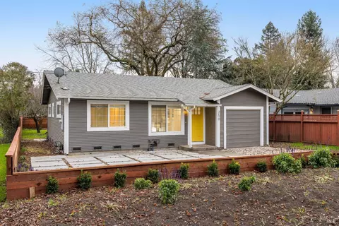 250 Maple Ave, Kenwood, CA 95452