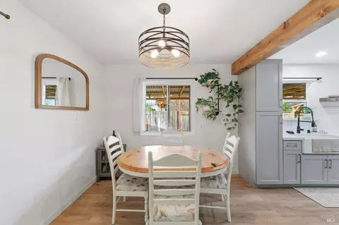 Dining - 456 Buckeye St, Vacaville, CA 95688 photo 1 of 2