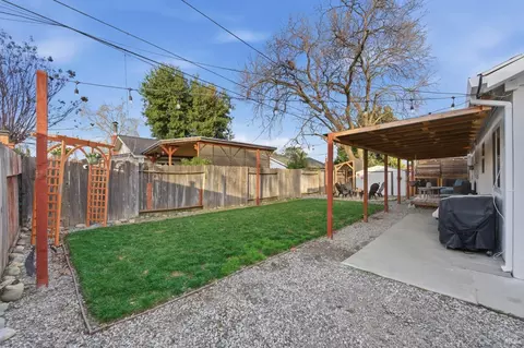Exterior - 456 Buckeye St, Vacaville, CA 95688 photo 4 of 12