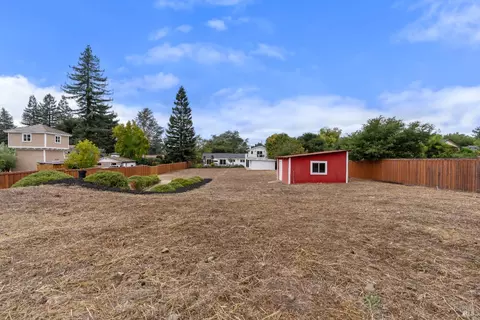 Exterior - 1044 4th Ave, Napa, CA 94559 photo 20 of 24