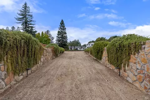 Exterior - 1044 4th Ave, Napa, CA 94559 photo 22 of 24