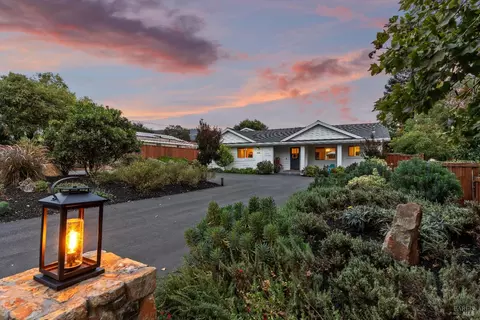 Exterior - 1044 4th Ave, Napa, CA 94559 photo 23 of 24