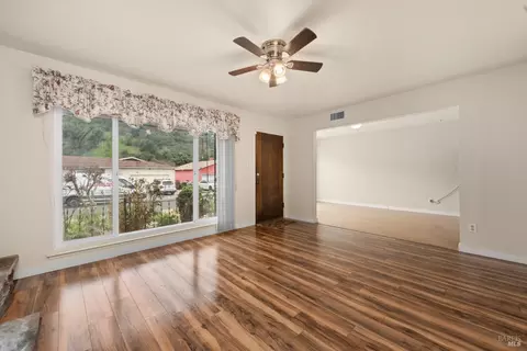 408 Lakeside Dr, Vallejo, CA 94589 photo 9