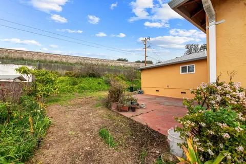 408 Lakeside Dr, Vallejo, CA 94589 photo 27