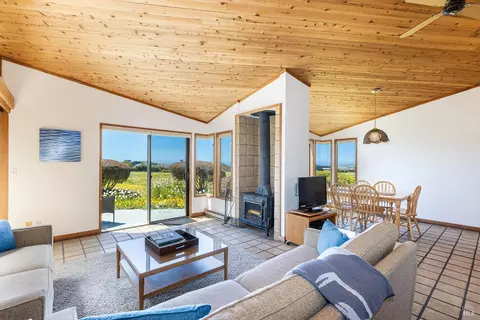 Living - 172 Condor Ct, Bodega Bay, CA 94923 photo 1 of 6