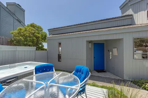 Exterior - 172 Condor Ct, Bodega Bay, CA 94923 photo 2 of 17