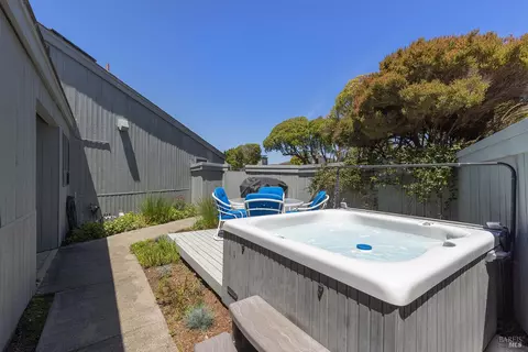 Exterior - 172 Condor Ct, Bodega Bay, CA 94923 photo 5 of 17