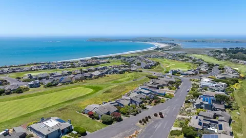172 Condor Ct, Bodega Bay, CA 94923
