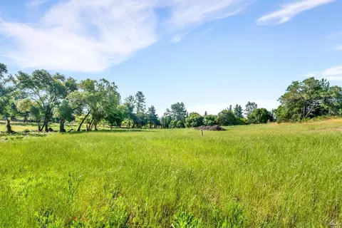1100 Lytton Springs Rd, Healdsburg, CA 95448