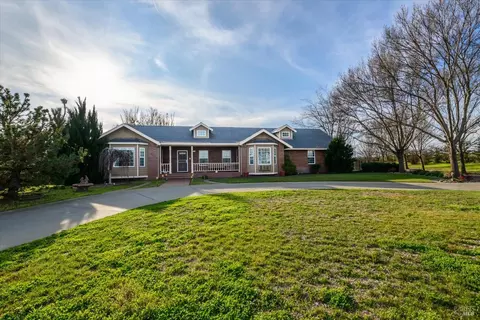 7961 Charlotte Ln, Vacaville, CA 95688