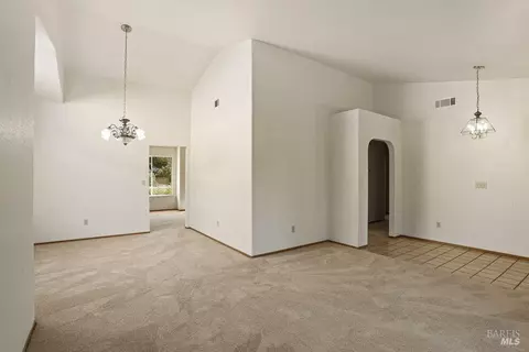 Living - 517 Britannia Dr, Vallejo, CA 94591 photo 1 of 9