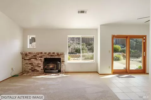 Living - 517 Britannia Dr, Vallejo, CA 94591 photo 6 of 9