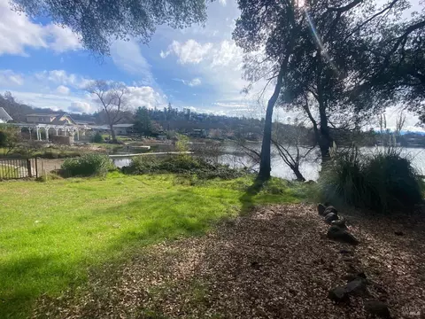 18879 N Shore Dr, Hidden Valley Lake, CA 95467