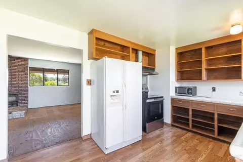 Kitchen - 1220 Sperring Rd, Sonoma, CA 95476 photo 2 of 3