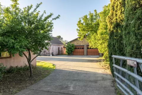 Exterior - 1220 Sperring Rd, Sonoma, CA 95476 photo 8 of 27