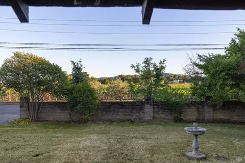 Exterior - 1220 Sperring Rd, Sonoma, CA 95476 photo 7 of 27