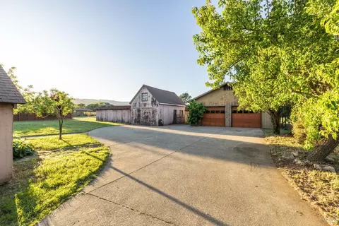 Exterior - 1220 Sperring Rd, Sonoma, CA 95476 photo 9 of 27