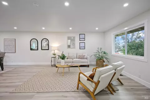Living - 450 Nut Tree Rd, Vacaville, CA 95687 photo 1 of 3