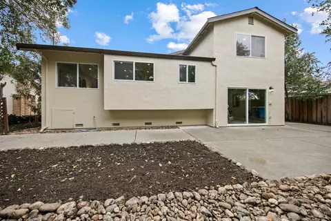 Exterior - 450 Nut Tree Rd, Vacaville, CA 95687 photo 3 of 3