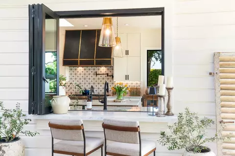 4189 Silverado Trl, Calistoga, CA 94515