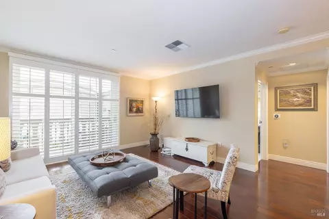 Living - 588 Main St #207, Napa, CA 94559 photo 4 of 5