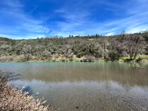 21165 Tomki Rd, Redwood Valley, CA 95470
