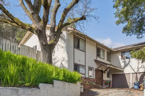 15 San Joaquin Pl, Novato, CA 94947