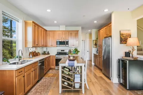 2668 Franz Kafka Ave, Santa Rosa, CA 95404