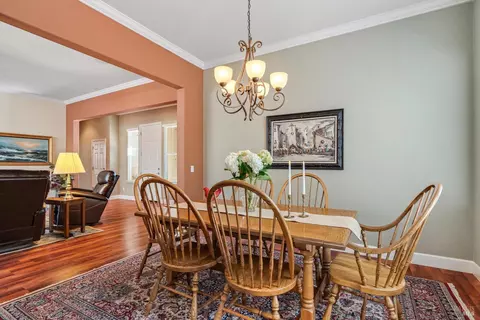 Dining - 280 Decanter Cir, Windsor, CA 95492 photo 1 of 2