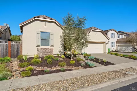 Exterior - 280 Decanter Cir, Windsor, CA 95492 photo 6 of 6