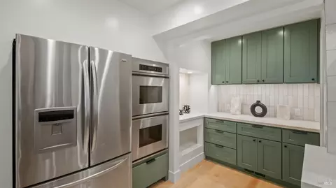 Kitchen - 580 Ralston Ave, Mill Valley, CA 94941 photo 3 of 4