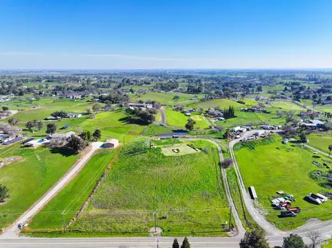 7668 English Hills Rd, Vacaville, CA 95688