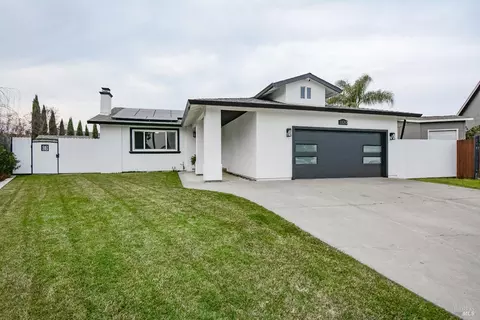 1120 Merrill Ct, Dixon, CA 95620