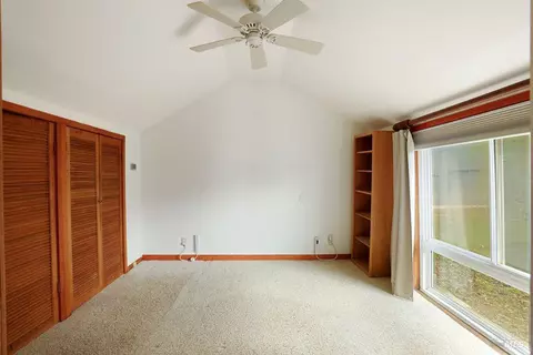 Bedroom - 34 Sandy Beach Rd, Vallejo, CA 94590 photo 2 of 5
