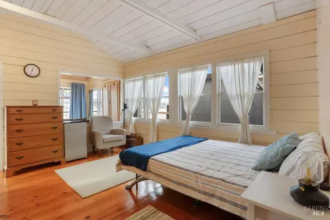 Bedroom - 34 Sandy Beach Rd, Vallejo, CA 94590 photo 5 of 5
