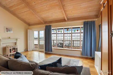 Living - 34 Sandy Beach Rd, Vallejo, CA 94590 photo 6 of 8
