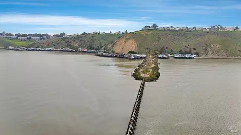 View/Area - 34 Sandy Beach Rd, Vallejo, CA 94590 photo 2 of 9