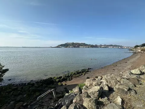 View/Area - 34 Sandy Beach Rd, Vallejo, CA 94590 photo 7 of 9