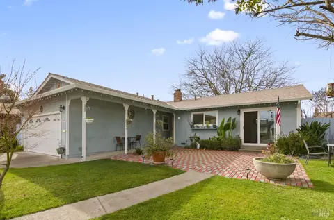 19295 Junipero Serra Dr, Sonoma, CA 95476