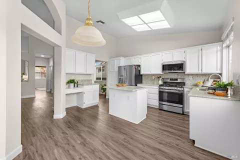 Kitchen - 149 Currant Ln, Vacaville, CA 95687 photo 1 of 6