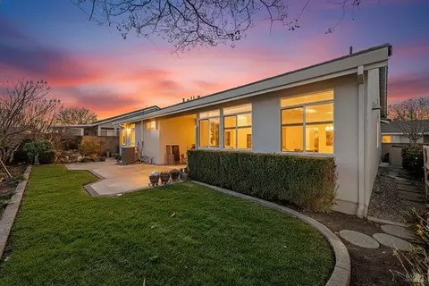 Exterior - 149 Currant Ln, Vacaville, CA 95687 photo 15 of 16