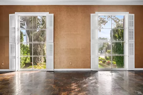 Living - 102 Cloud View Rd, Sausalito, CA 94965 photo 3 of 3