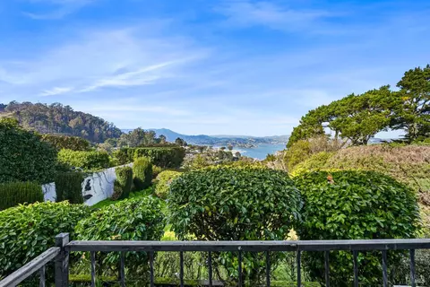 View/Area - 102 Cloud View Rd, Sausalito, CA 94965 photo 2 of 8