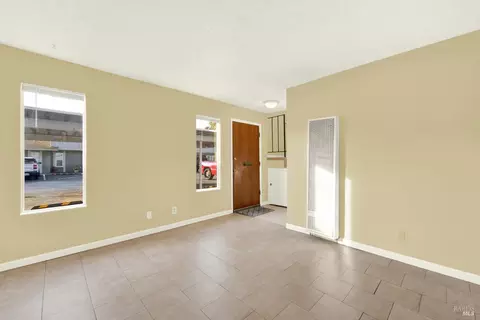 Living - 175 Del Sur Ct, Fairfield, CA 94533 photo 1 of 8
