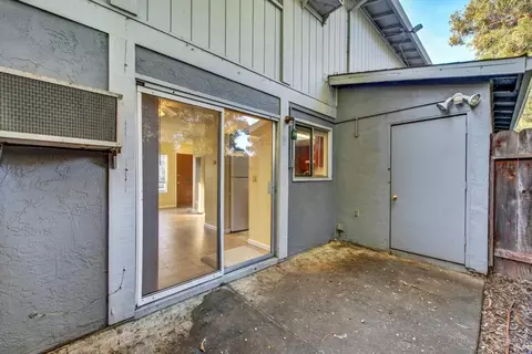 Exterior - 175 Del Sur Ct, Fairfield, CA 94533 photo 4 of 18