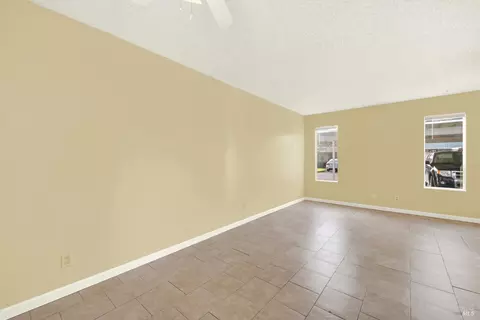 Living - 175 Del Sur Ct, Fairfield, CA 94533 photo 8 of 8