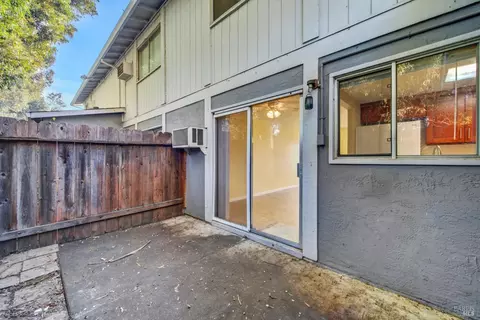 Exterior - 175 Del Sur Ct, Fairfield, CA 94533 photo 3 of 18