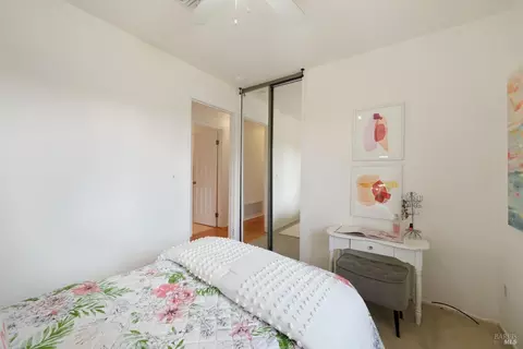 Bedroom - 950 Woodvale Dr, Dixon, CA 95620 photo 2 of 9