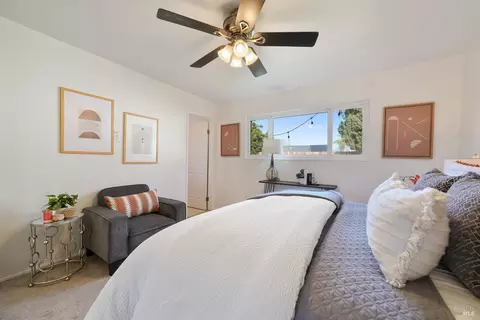 Bedroom - 950 Woodvale Dr, Dixon, CA 95620 photo 9 of 9