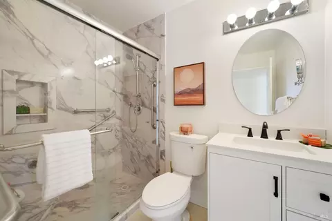 Bath - 950 Woodvale Dr, Dixon, CA 95620 photo 1 of 2